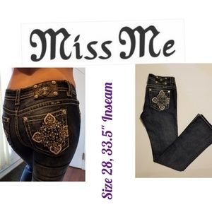 NWOT Miss Me Mid Rise Boot Floral Bling Pocket 28"